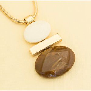 Vintage Boho Pendant Necklace 24 Inches by Avon i8